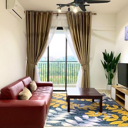 Mmg D'Tiara Homestay Kajang Kültér fotó
