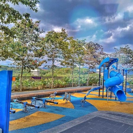 Mmg D'Tiara Homestay Kajang Kültér fotó